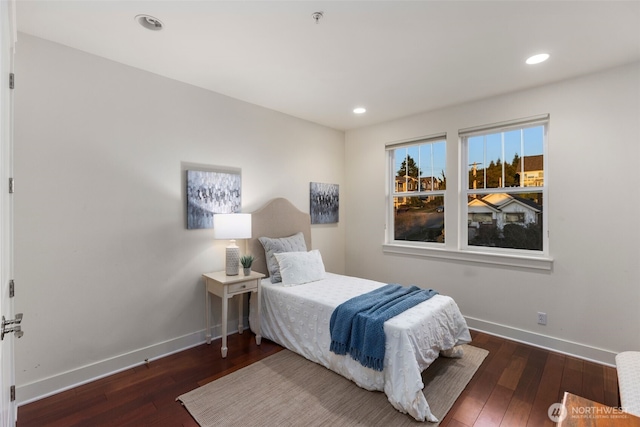 bedroom with recessed lighting, baseboards, and hardwood / wood-style floors