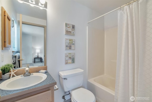 full bath featuring vanity, toilet, and shower / tub combo with curtain