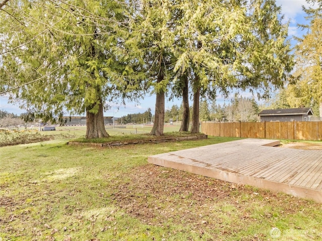 view of yard featuring fence