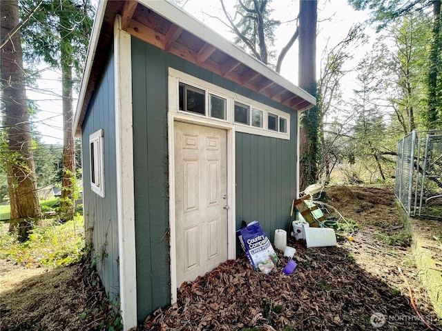 view of outbuilding with an outbuilding