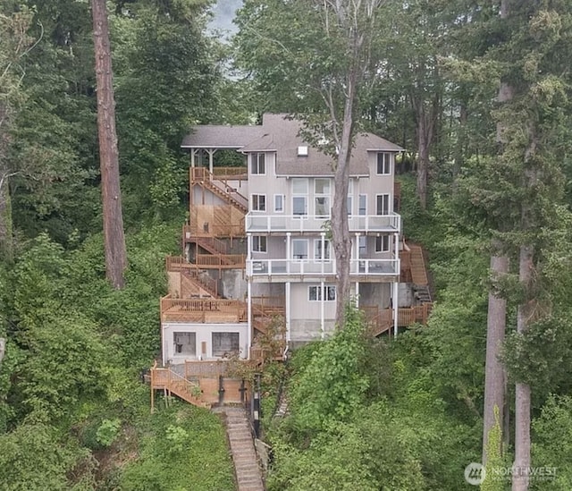 17455 Paige Ln SW, Vashon, WA 98070 - view of building exterior featuring stairway