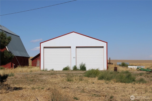 view of detached garage