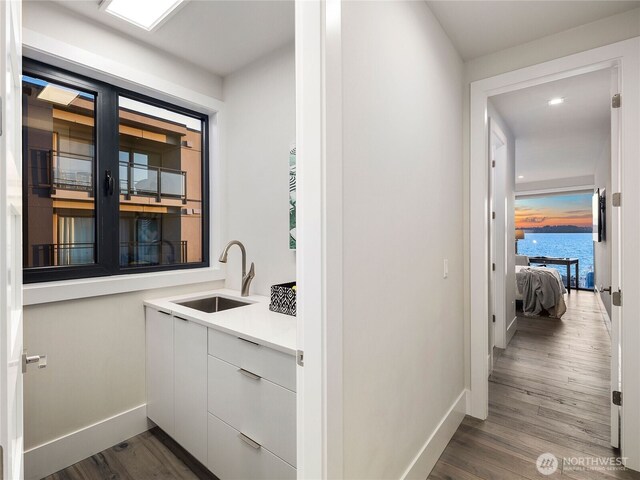 6413 Lake Washington Blvd NE, Kirkland, WA 98033 - bar area with a sink, baseboards, dark wood-style flooring, and recessed lighting