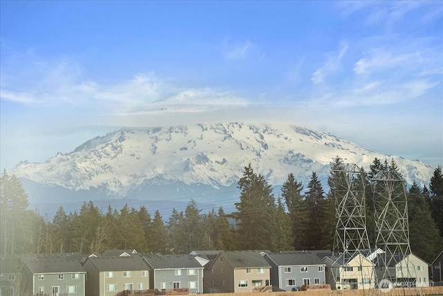 view of mountain feature with a residential view