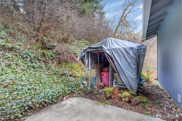 view of outbuilding featuring an outbuilding