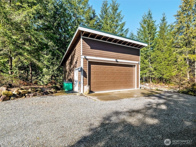 view of detached garage