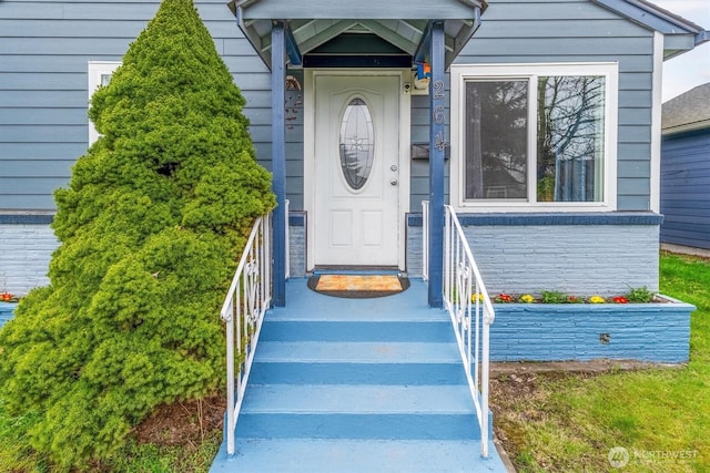 view of doorway to property