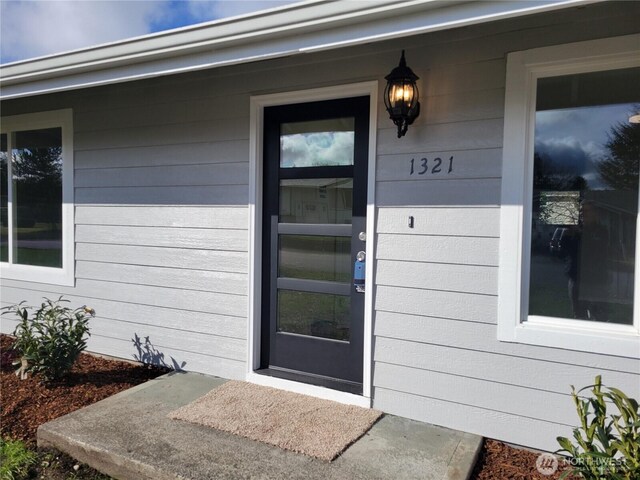 view of entrance to property