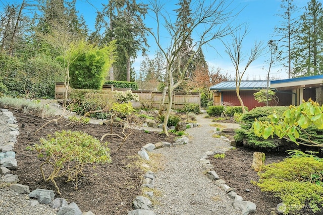 view of yard featuring fence