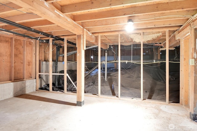 below grade area featuring crawl space