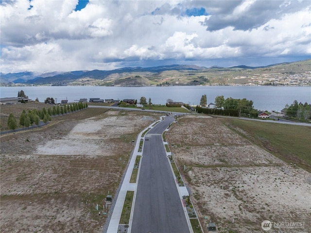 Listing photo 3 for 55 Loretta Ln, Chelan WA 98816