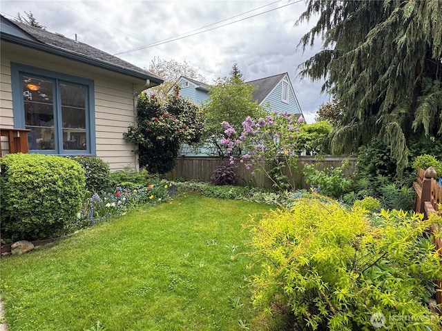 10538 Evanston Ave N, Seattle, WA 98133 - view of yard