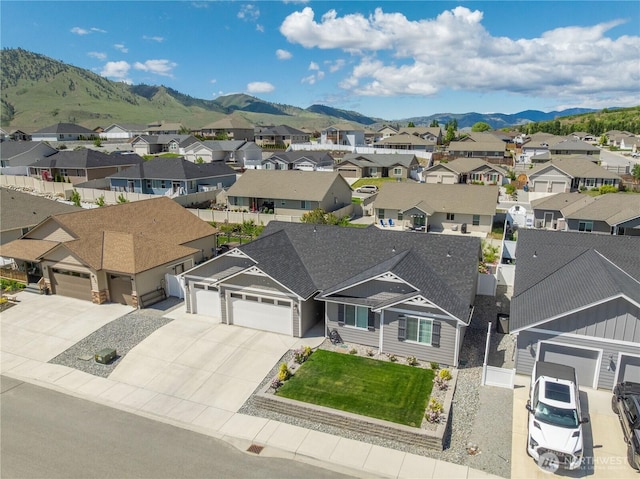 479 Sunny Brooke Ln, Chelan, WA 98816 - aerial view of residential area featuring mountains