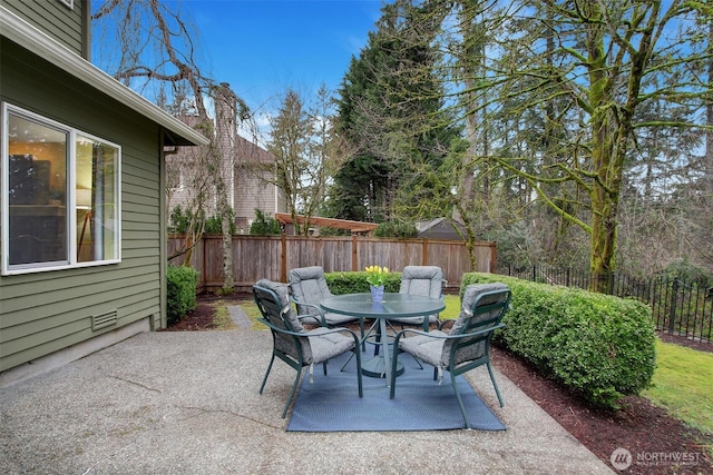 view of patio / terrace featuring a fenced backyard and outdoor dining space