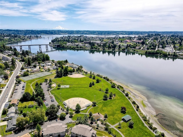 bird's eye view featuring a water view