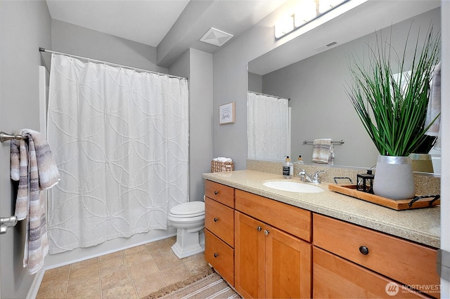 full bathroom with visible vents, toilet, vanity, and shower / tub combo with curtain