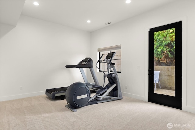 exercise room featuring recessed lighting, visible vents, baseboards, and carpet flooring