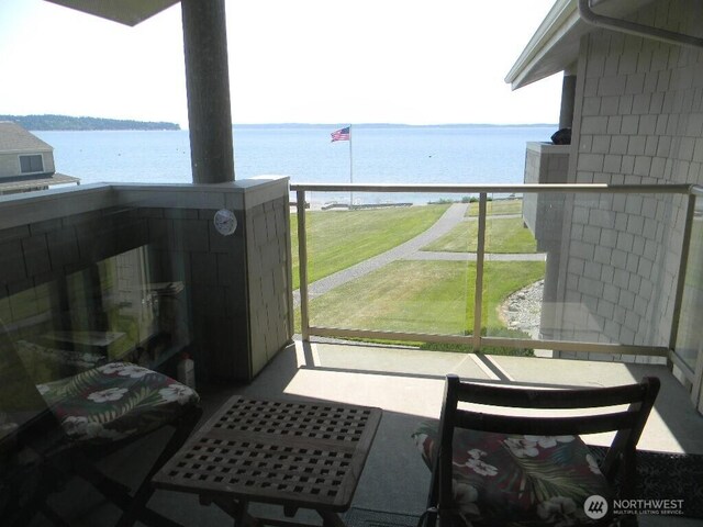 816 Old Beach Rd Unit 203, Freeland, WA 98249 - photo 2