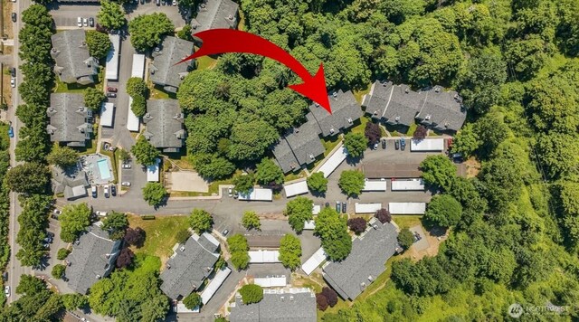 975 Aberdeen Ave NE Unit F407, Renton, WA 98056 - aerial view with a residential view