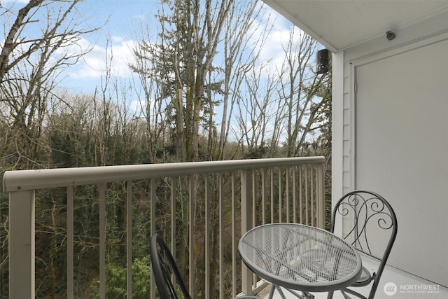 975 Aberdeen Ave NE Unit F407, Renton, WA 98056 - view of balcony