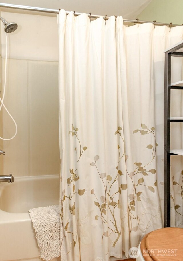 2029 S 7th St, Tacoma, WA 98405 - full bathroom featuring shower / bath combo with shower curtain