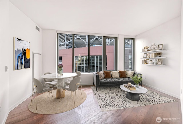 590 1st Ave S Unit 810, Seattle, WA 98104 - photo 6