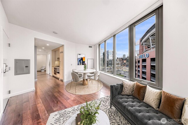 590 1st Ave S Unit 810, Seattle, WA 98104 - photo 9