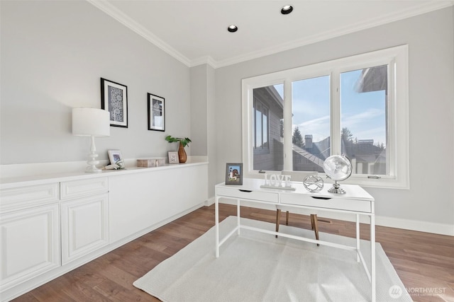 office area featuring recessed lighting, crown molding, baseboards, and wood finished floors