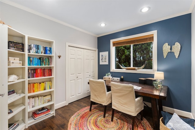 office with dark wood finished floors, crown molding, recessed lighting, and baseboards