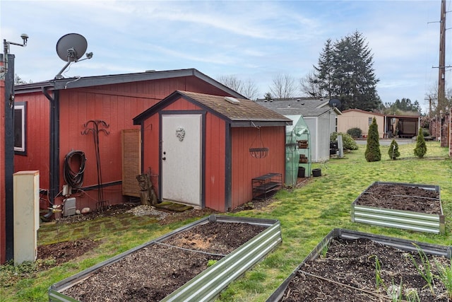 view of shed with a garden