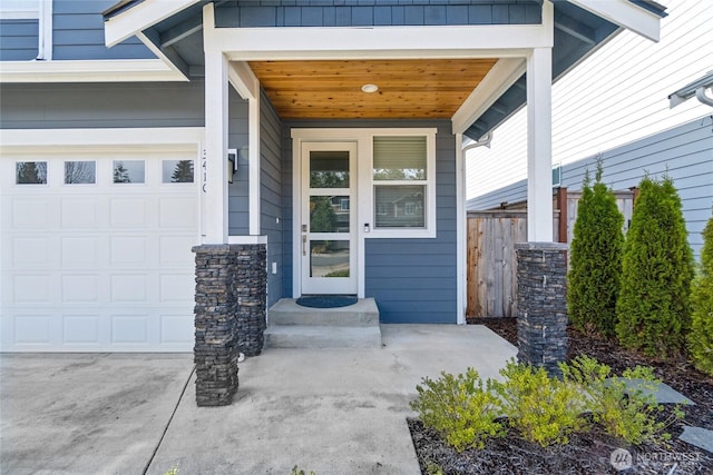 doorway to property with driveway