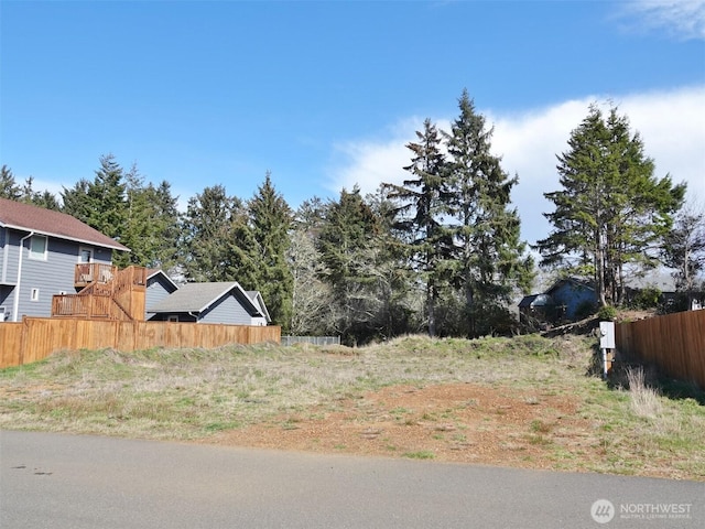 Listing photo 2 for 732 Albion Ave SE, Ocean Shores WA 98569