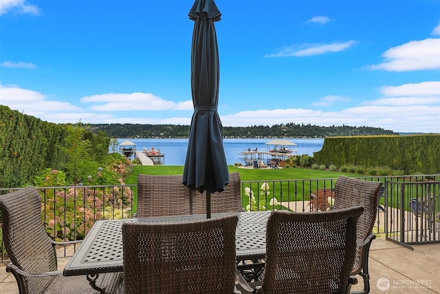 253 E Lake Sammamish Pkwy SE, Sammamish, WA 98074 - view of patio featuring a water view