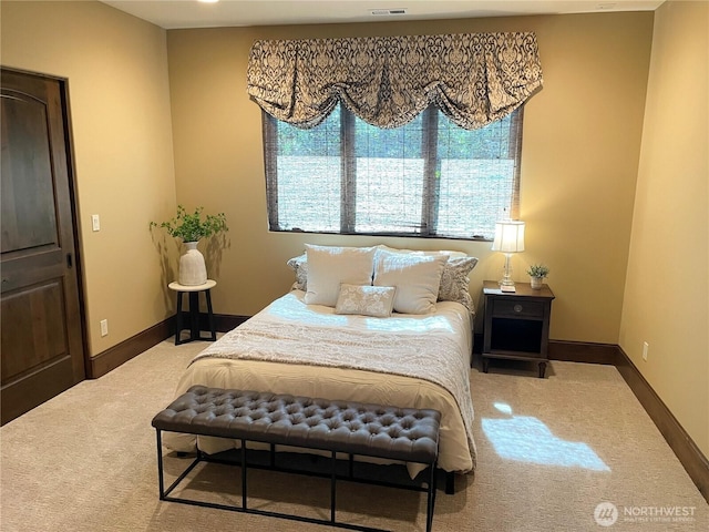 253 E Lake Sammamish Pkwy SE, Sammamish, WA 98074 - carpeted bedroom featuring baseboards