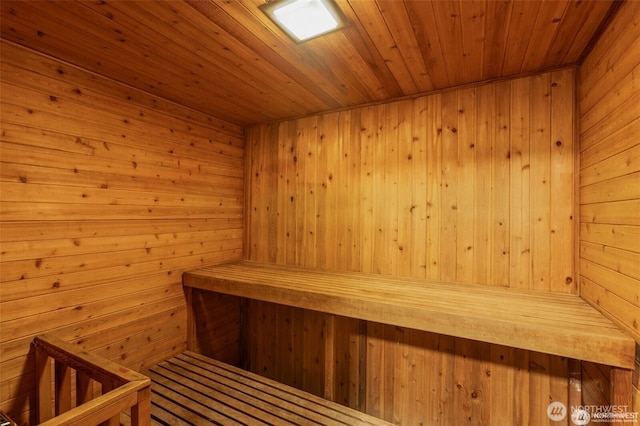 view of sauna / steam room