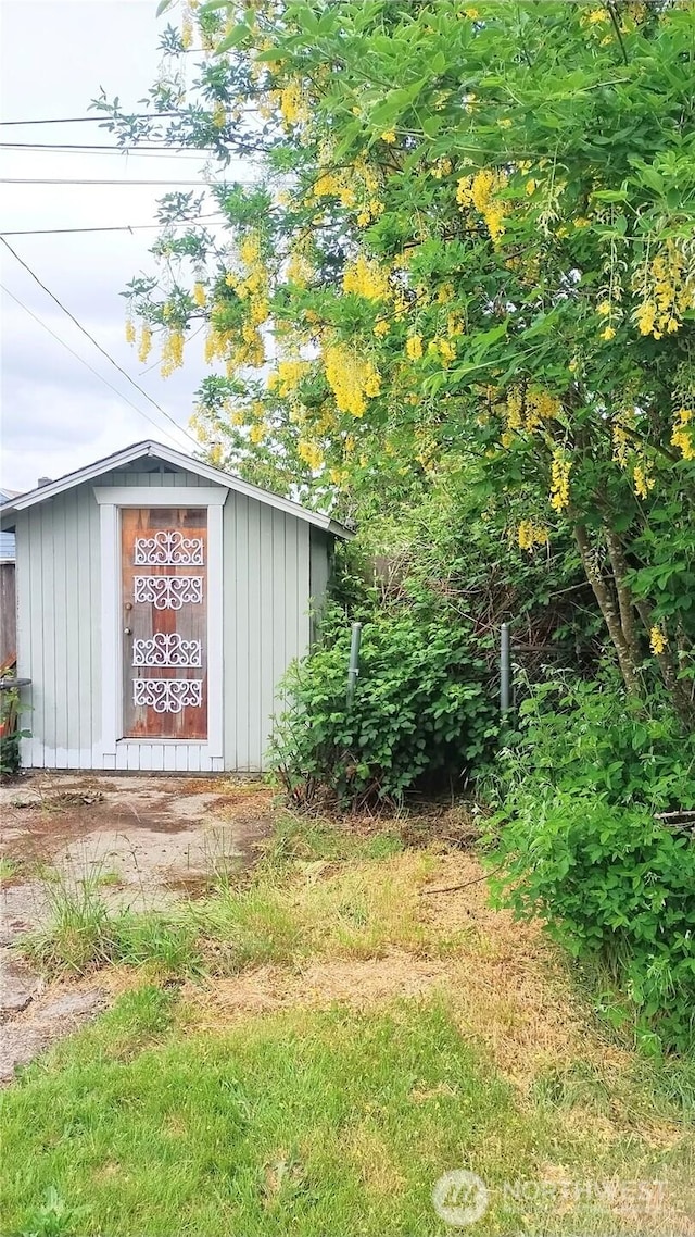 6845 S Clement Ave, Tacoma, WA 98409 - view of outdoor structure