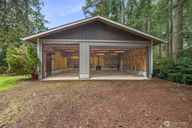 view of outbuilding with an outbuilding