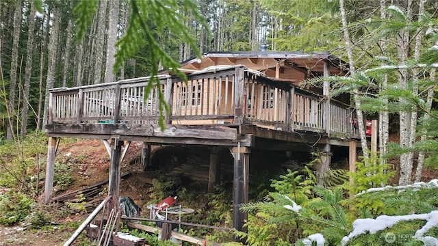 2001 N Dow Mountain Rd, Hoodsport, WA 98548 - wooden terrace with a view of trees