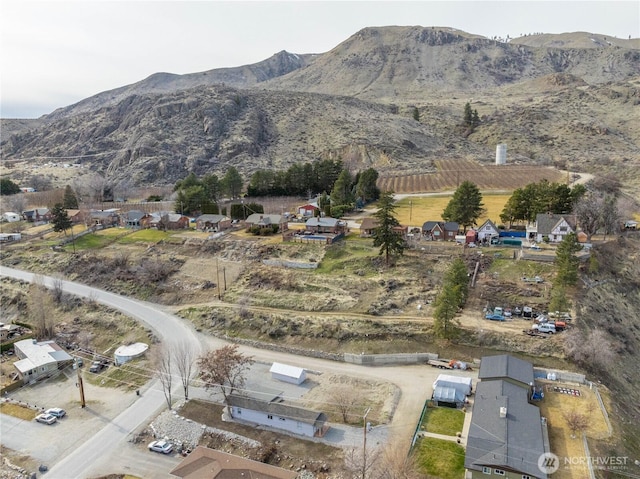 bird's eye view featuring a mountain view