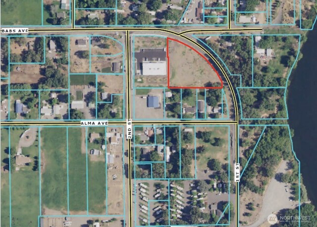 100 Babs Ave, Benton City, WA 99320