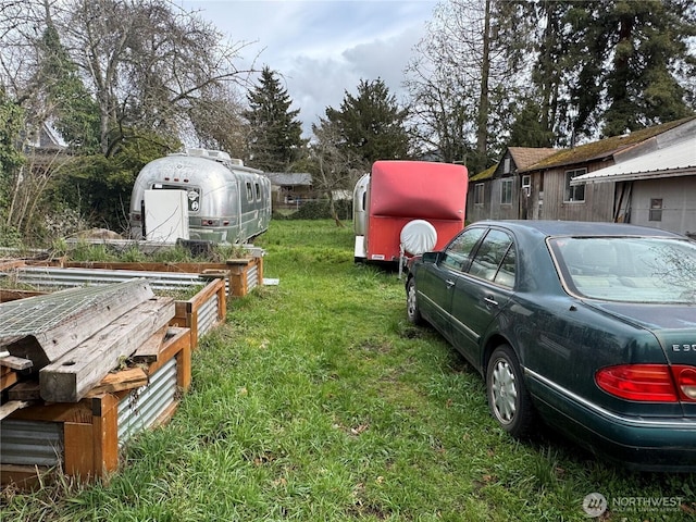 view of yard with a vegetable garden