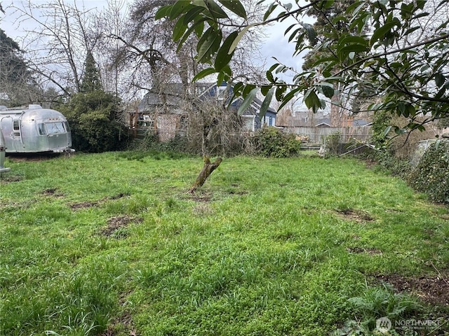 view of yard with fence