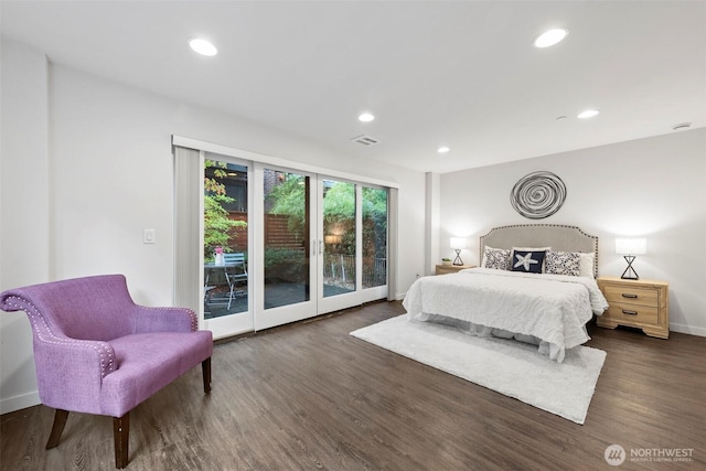 bedroom featuring visible vents, access to outside, wood finished floors, recessed lighting, and baseboards