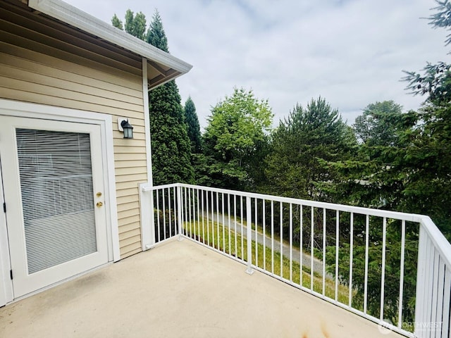 22212 42nd Ave S Unit 204, Kent, WA 98032 - view of balcony