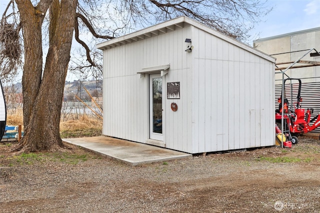 view of outbuilding featuring an outbuilding