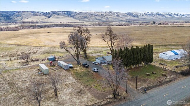 14530 Rutherford Rd, Yakima, WA 98903 - overview of rural landscape featuring a mountainous background