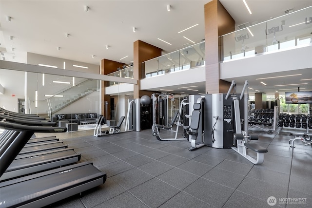 588 Bell St Unit 1603S, Seattle, WA 98121 - gym featuring a towering ceiling