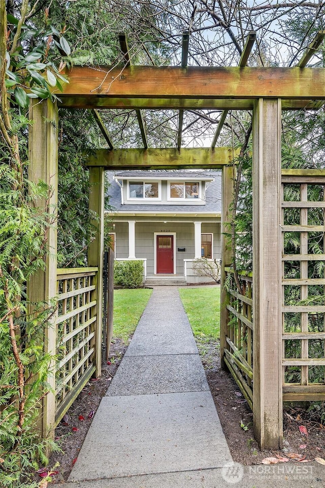 view of entrance to property