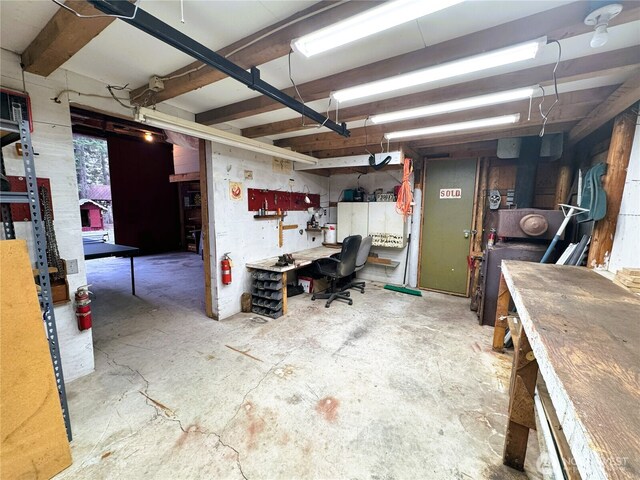 2254 Riffle Dr, Leavenworth, WA 98826 - basement featuring a workshop area