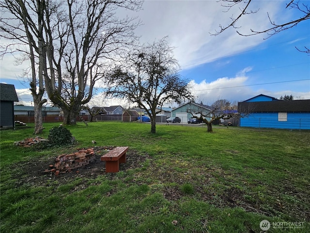 view of yard featuring fence